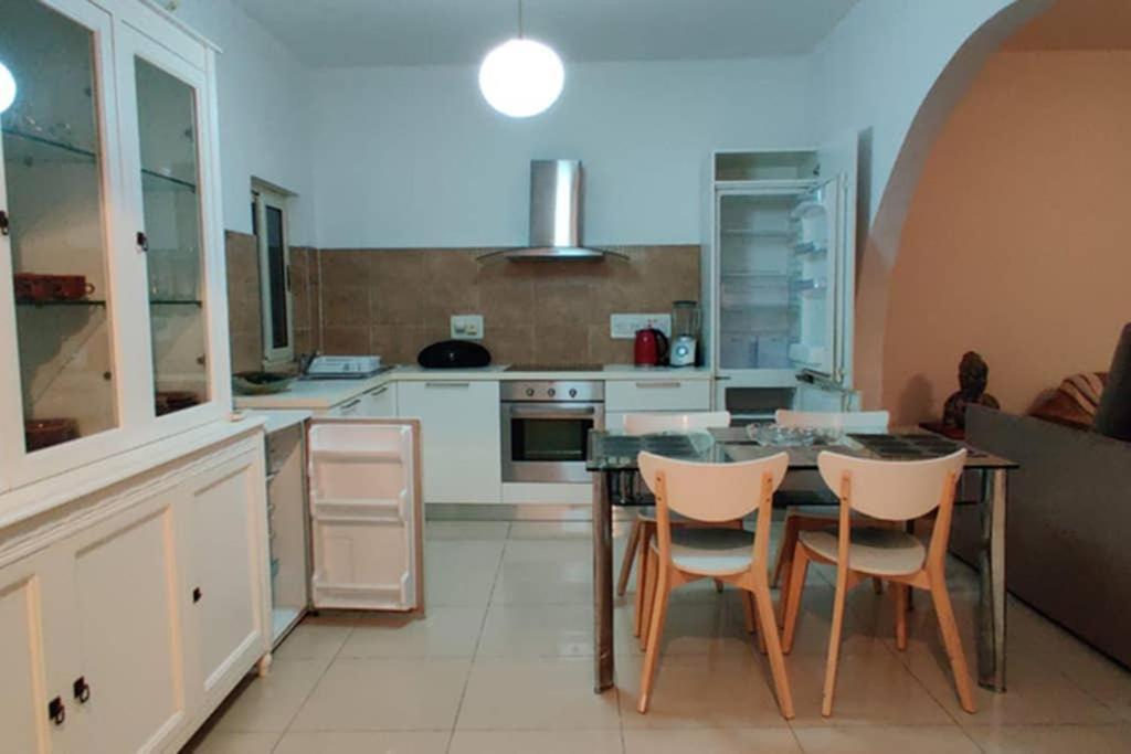 Confortable And Quiet Apartment In St. Julian Saint Julian's Luaran gambar